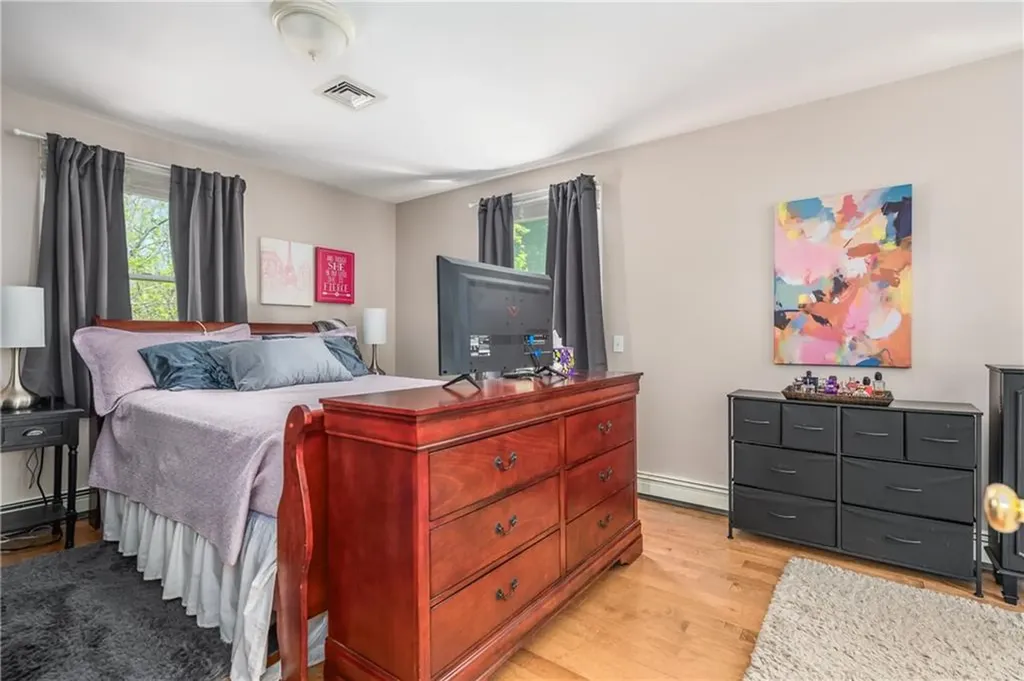 33 Wilbur Road Lincoln RI 02865