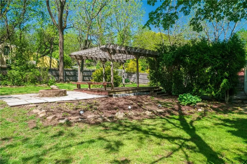 33 Wilbur Road Lincoln RI 02865