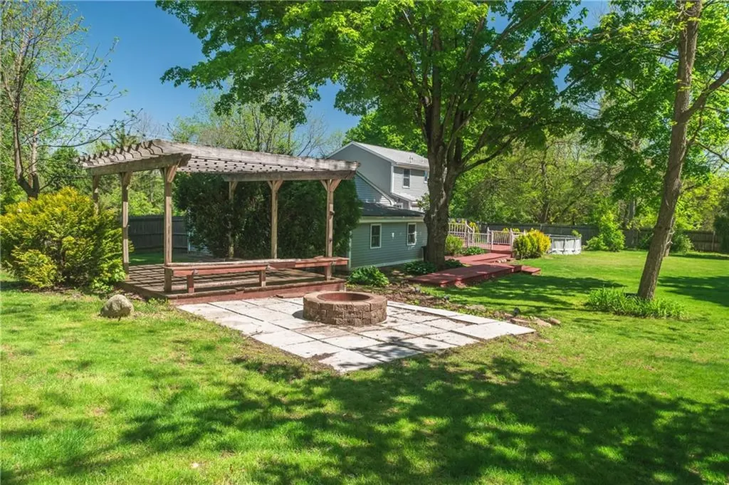 33 Wilbur Road Lincoln RI 02865
