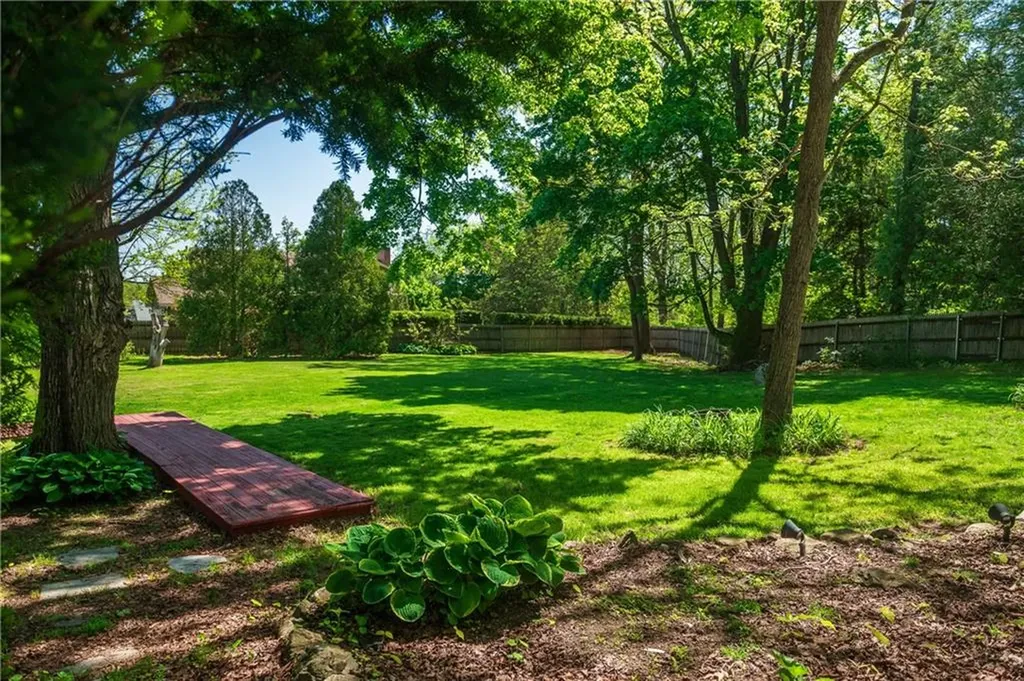 33 Wilbur Road Lincoln RI 02865