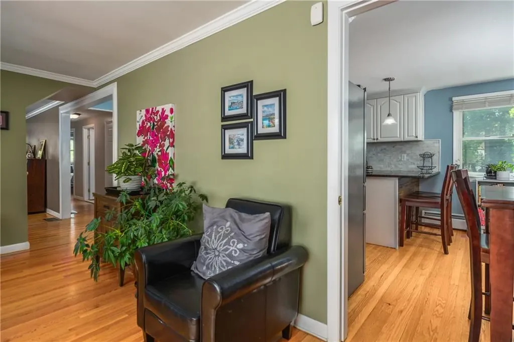 33 Wilbur Road Lincoln RI 02865