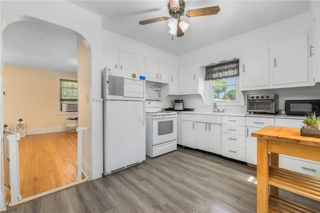 68 Maryland Avenue Warwick RI 02888