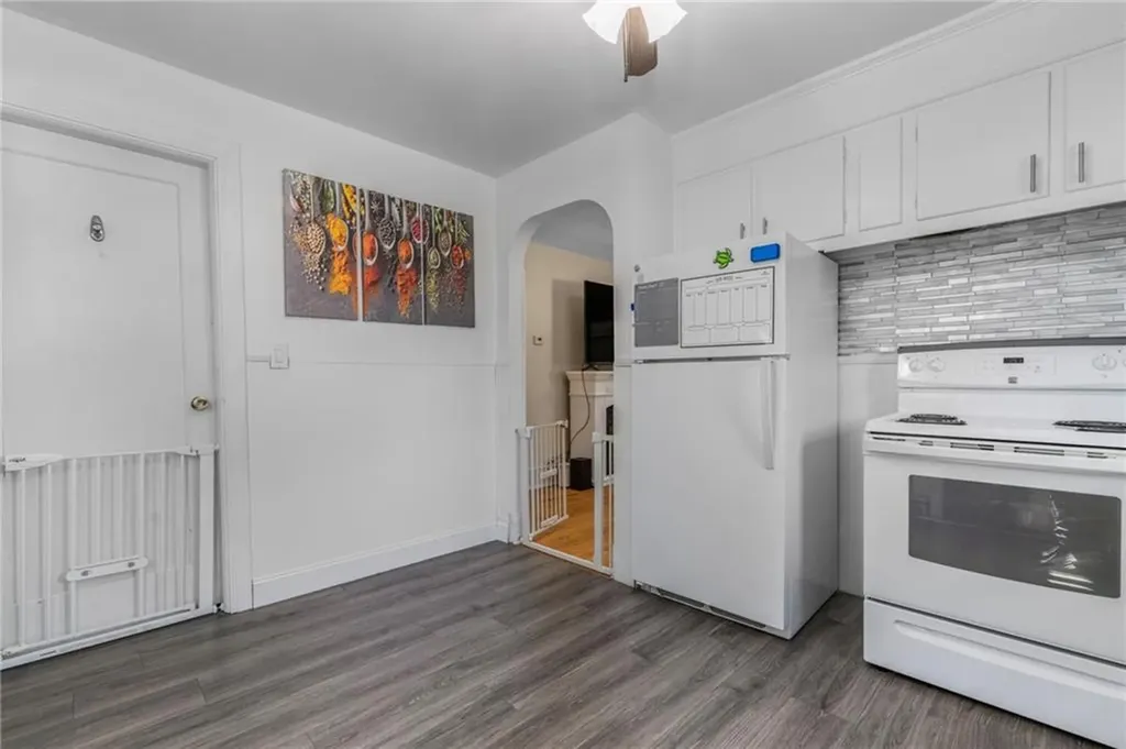 68 Maryland Avenue Warwick RI 02888
