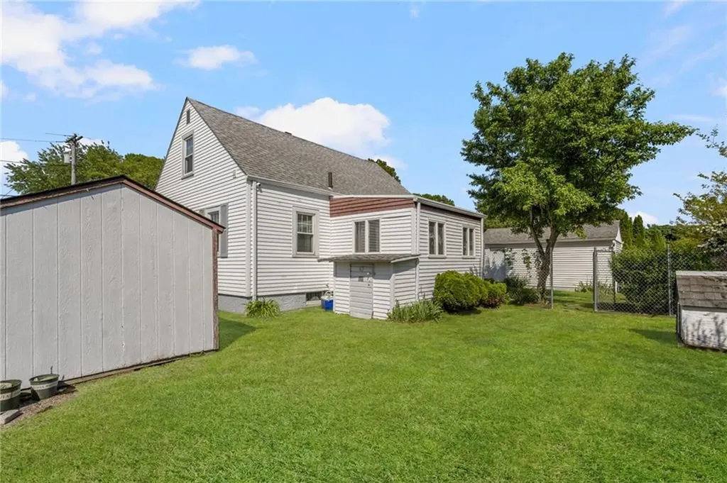 68 Maryland Avenue Warwick RI 02888