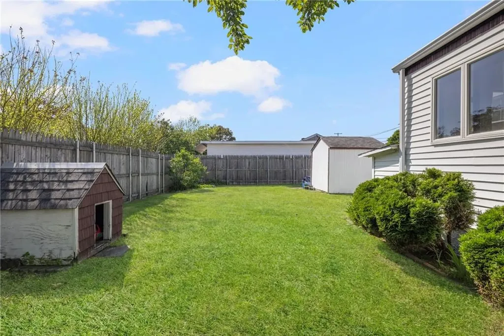 68 Maryland Avenue Warwick RI 02888