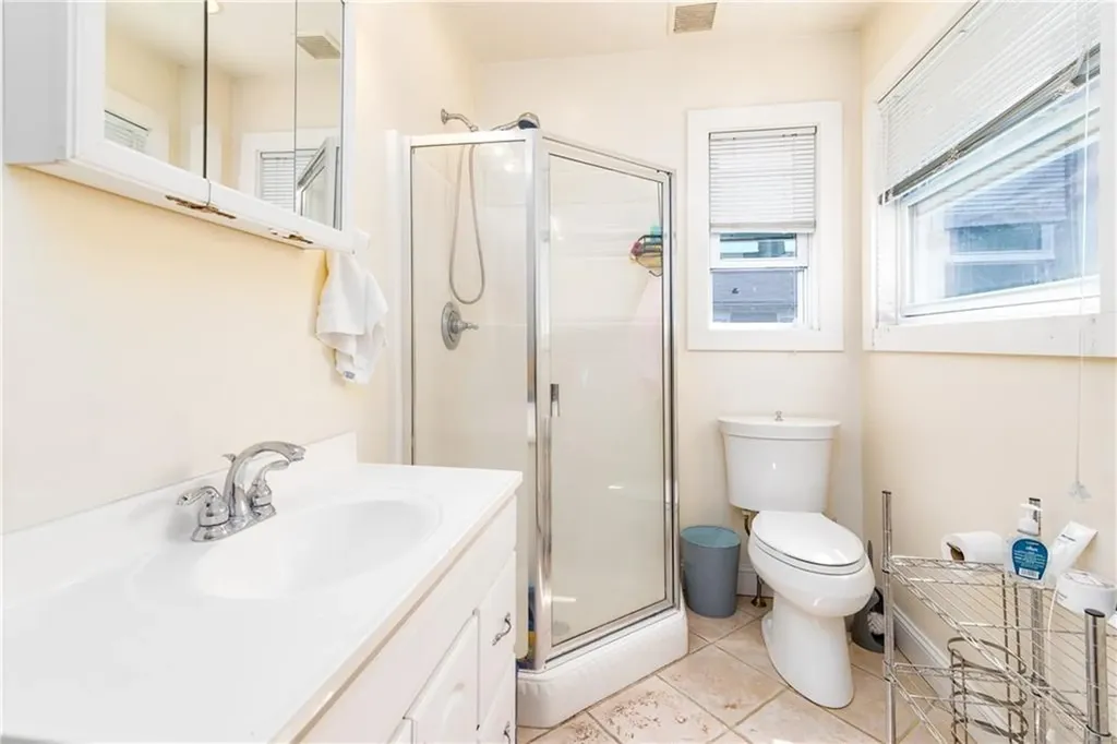 9 Ann Street Newport RI 02840