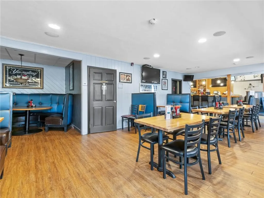 176 Columbus Avenue Pawtucket RI 02860