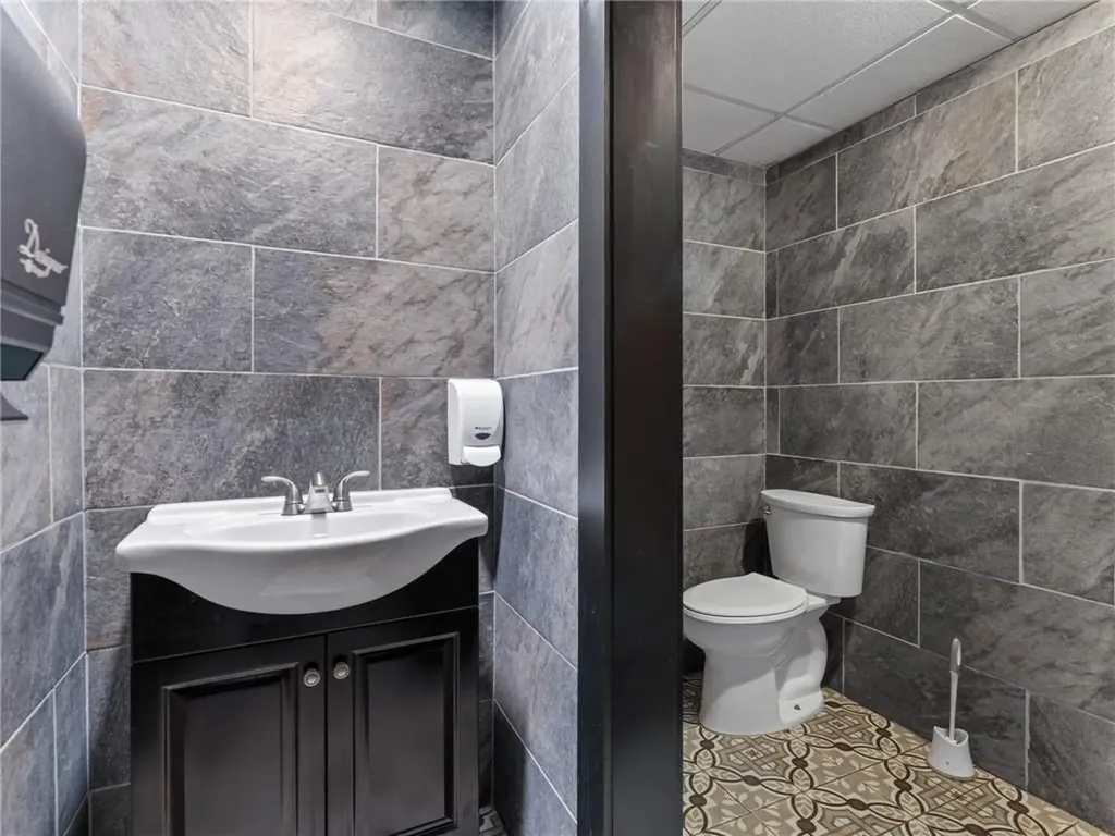 176 Columbus Avenue Pawtucket RI 02860