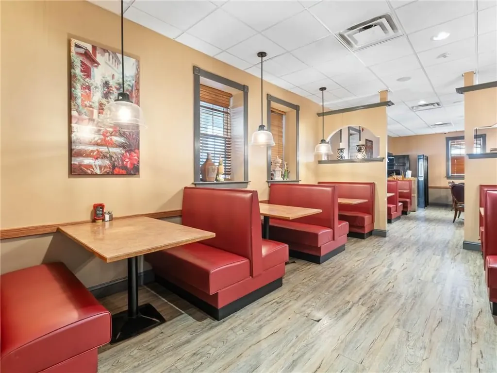 176 Columbus Avenue Pawtucket RI 02860