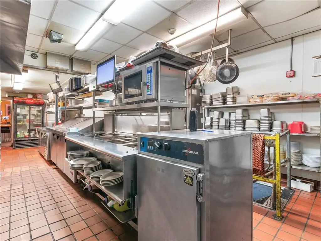 176 Columbus Avenue Pawtucket RI 02860