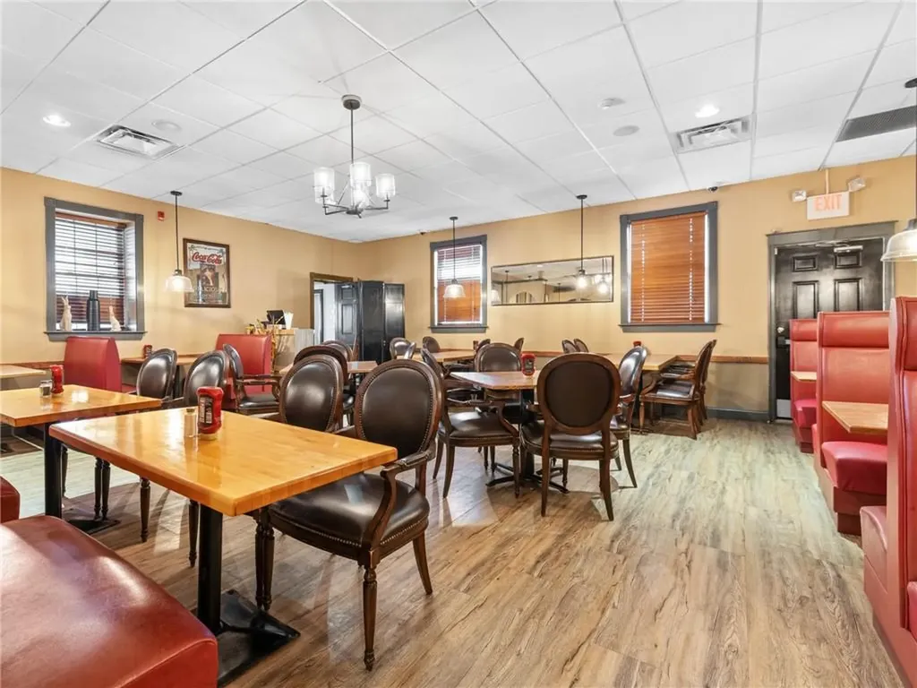 176 Columbus Avenue Pawtucket RI 02860