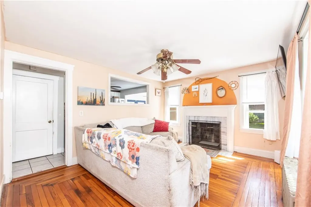204 Harmony Court Warwick RI 02889