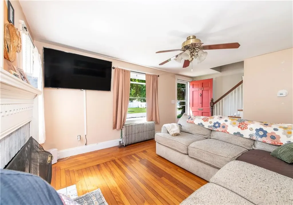 204 Harmony Court Warwick RI 02889
