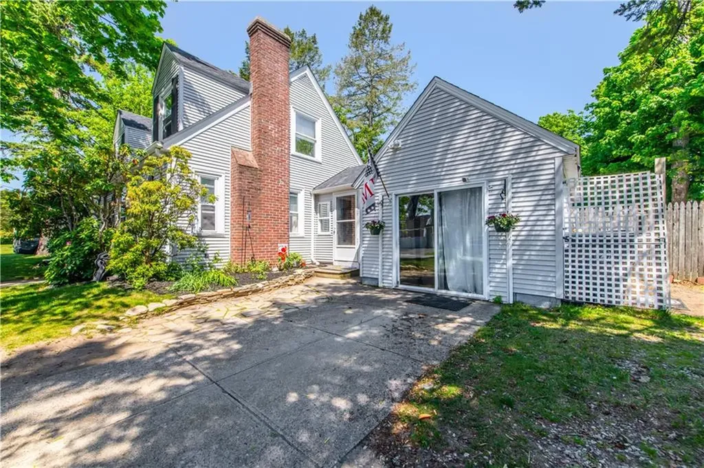 204 Harmony Court Warwick RI 02889