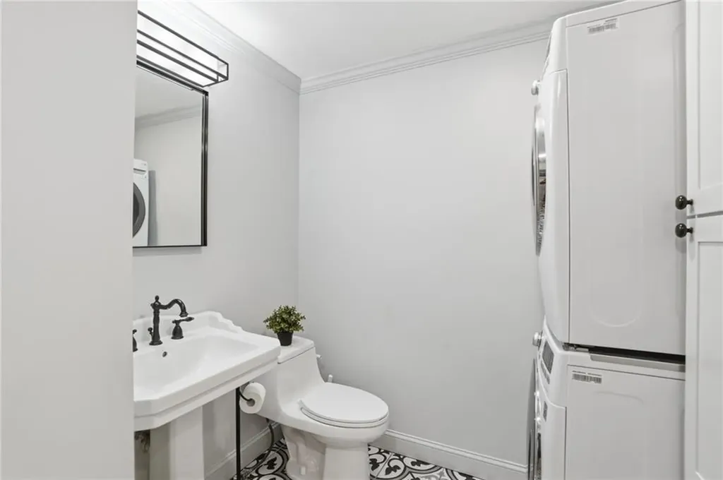 91 Sowams Road Barrington RI 02806