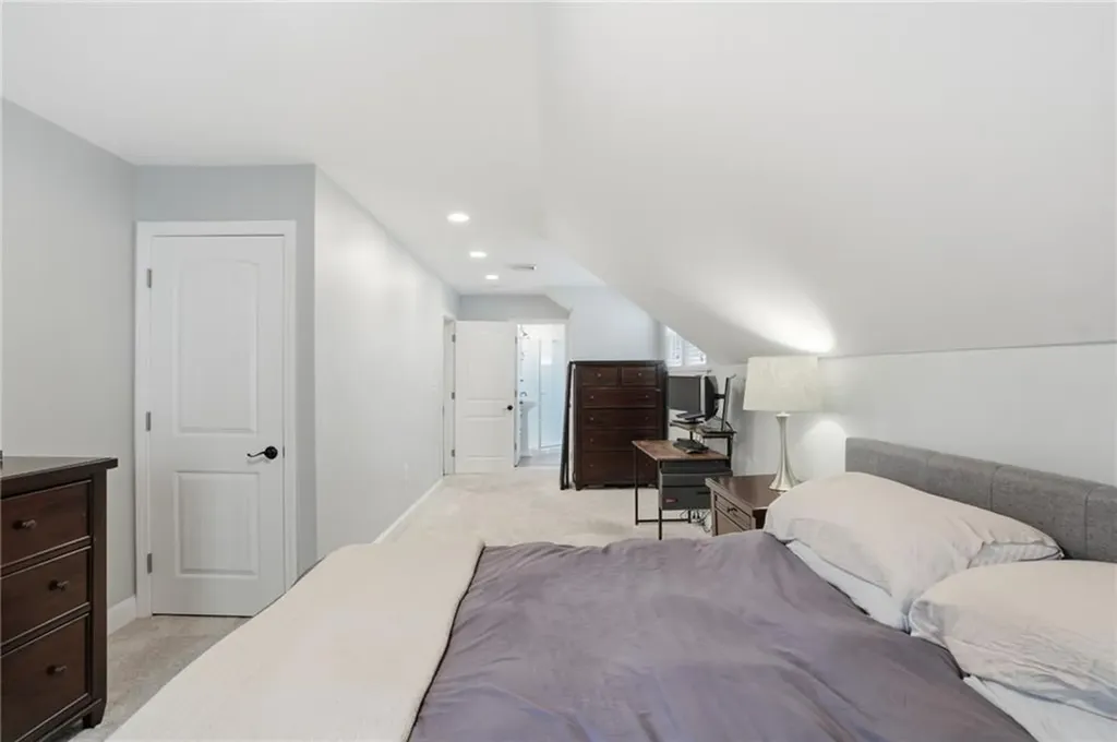 91 Sowams Road Barrington RI 02806