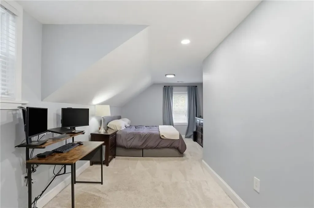 91 Sowams Road Barrington RI 02806