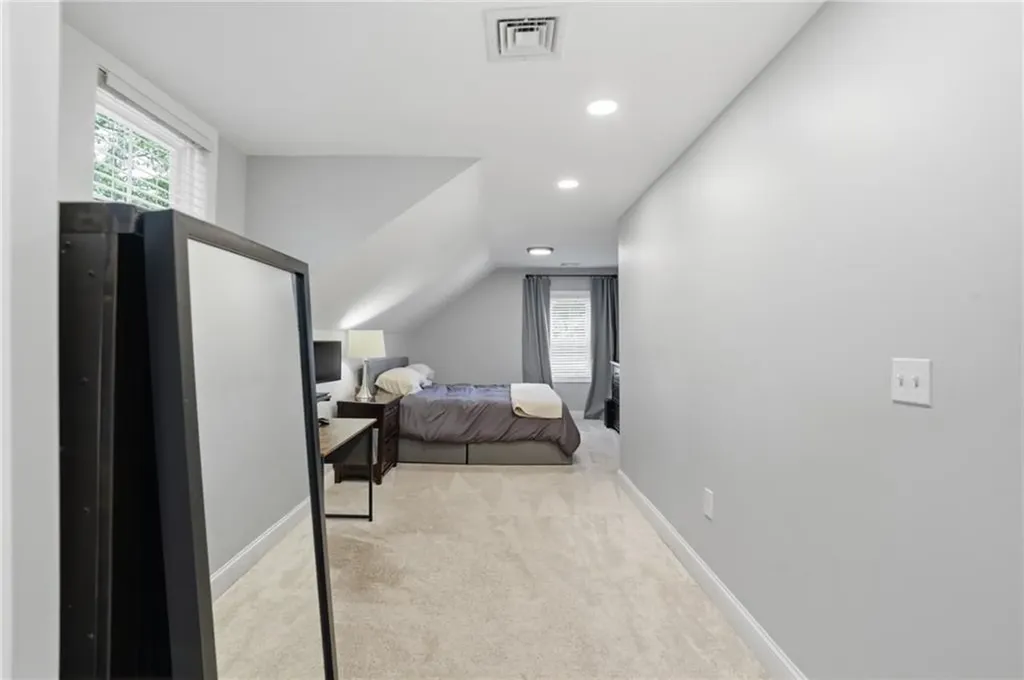 91 Sowams Road Barrington RI 02806
