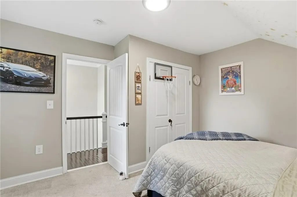 91 Sowams Road Barrington RI 02806