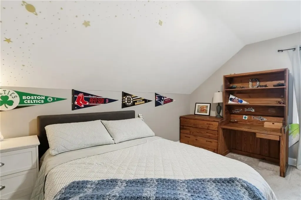 91 Sowams Road Barrington RI 02806