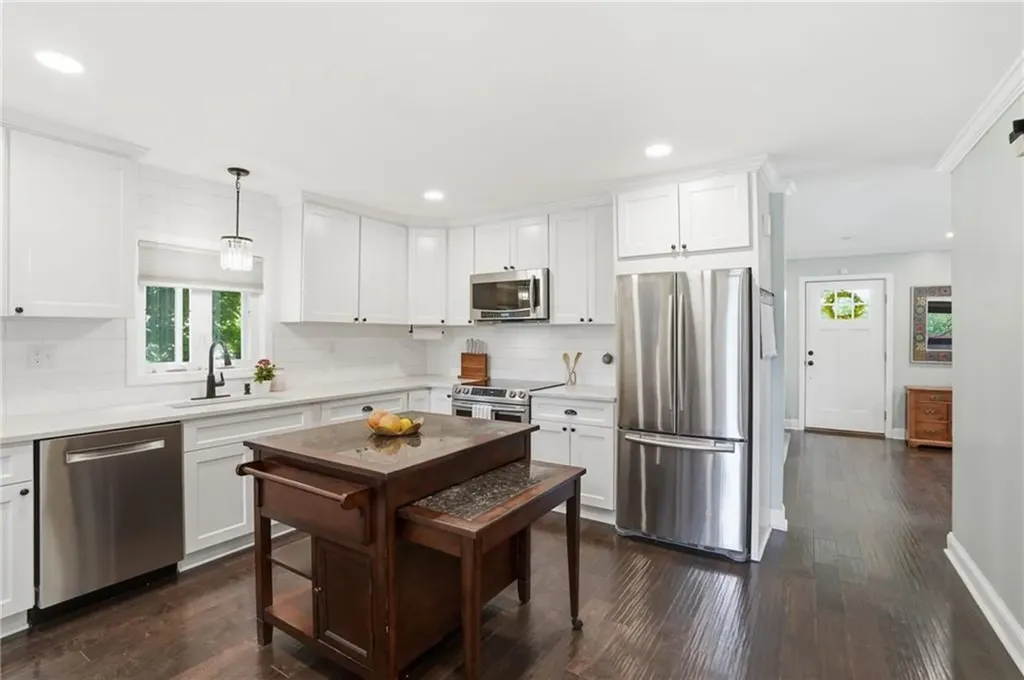 91 Sowams Road Barrington RI 02806