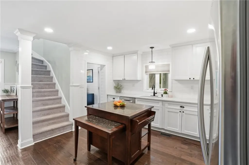 91 Sowams Road Barrington RI 02806