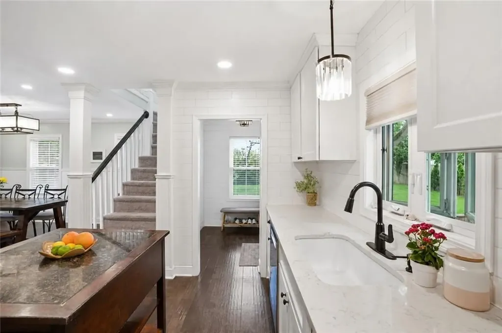 91 Sowams Road Barrington RI 02806
