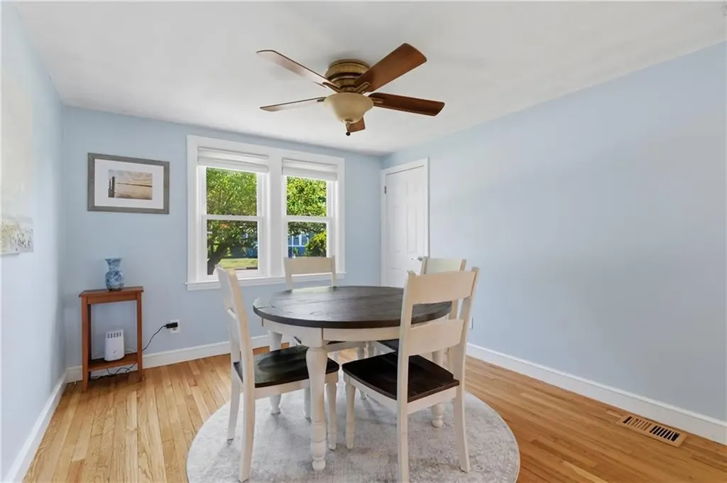 191 Long View Drive Warwick RI 02886
