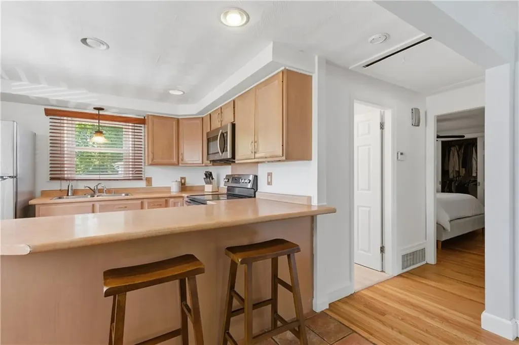 191 Long View Drive Warwick RI 02886