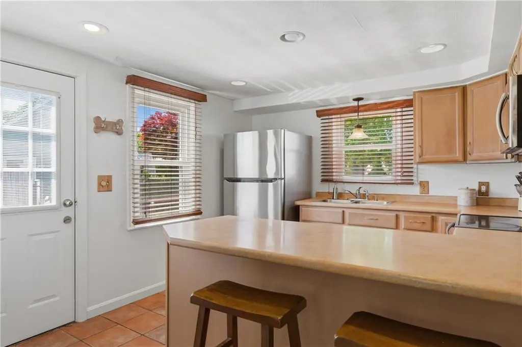 191 Long View Drive Warwick RI 02886