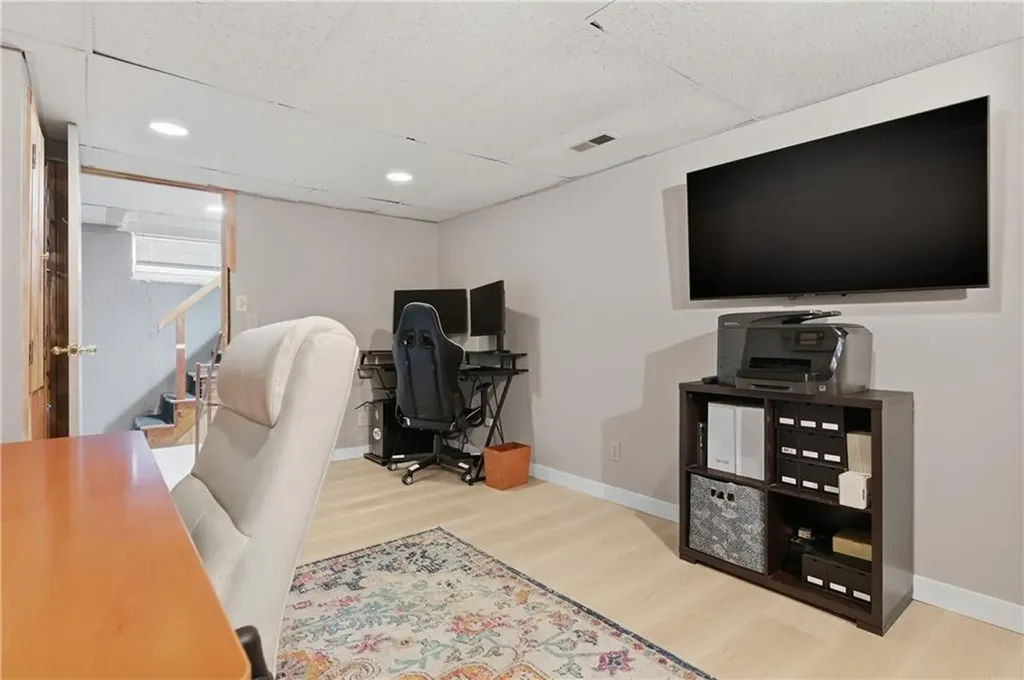 191 Long View Drive Warwick RI 02886