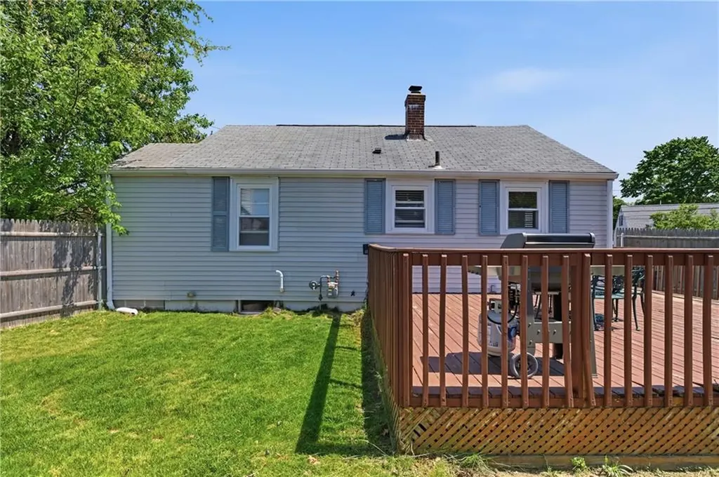 191 Long View Drive Warwick RI 02886