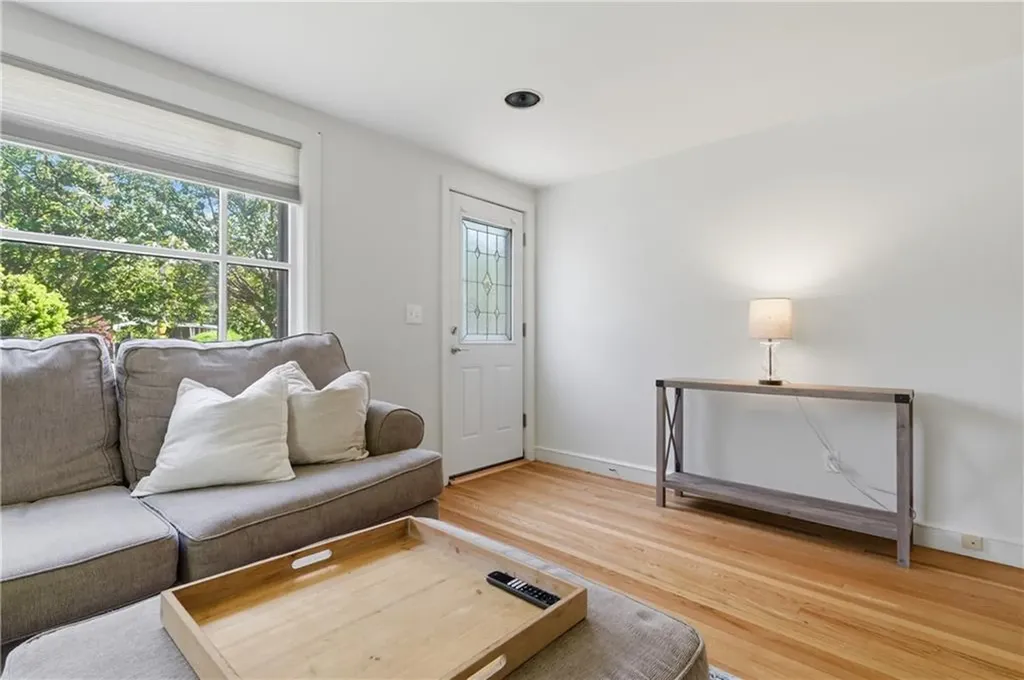 191 Long View Drive Warwick RI 02886