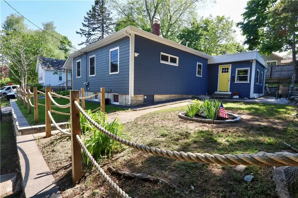 36 Munro Avenue Warren RI 02885