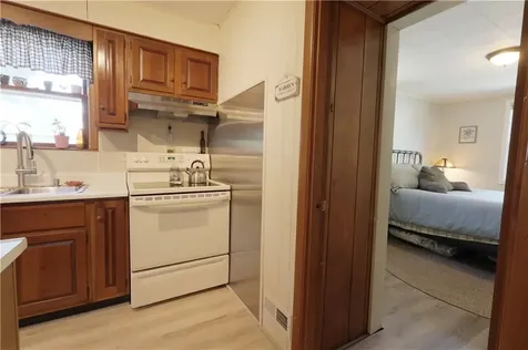 36 Munro Avenue Warren RI 02885