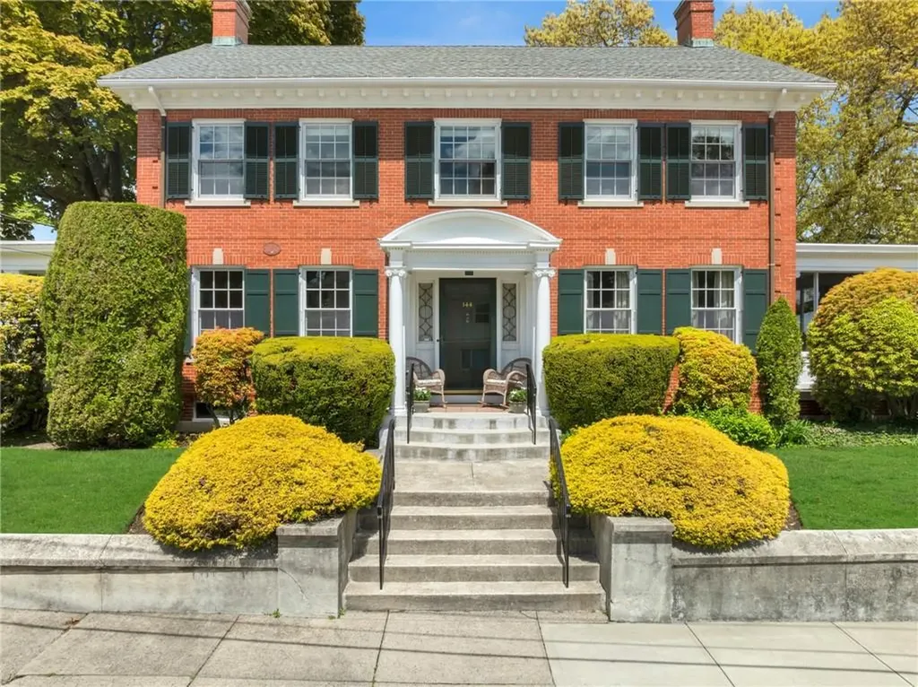 144 Marbury Avenue Pawtucket RI 02860
