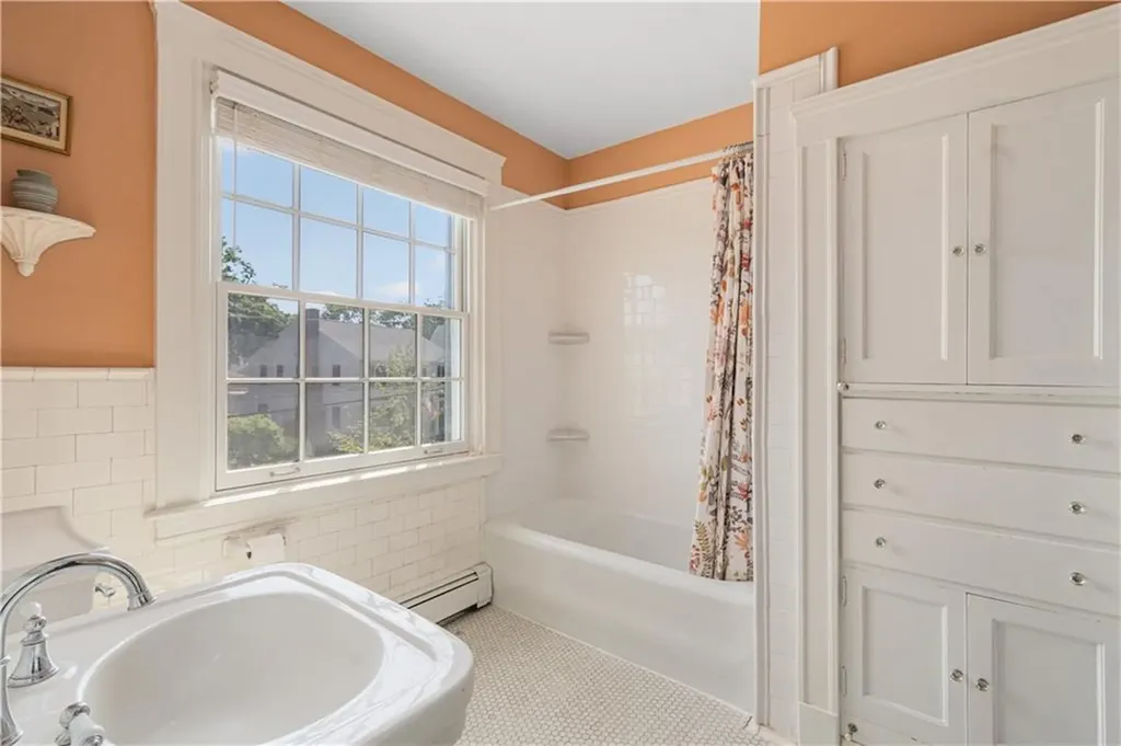 144 Marbury Avenue Pawtucket RI 02860
