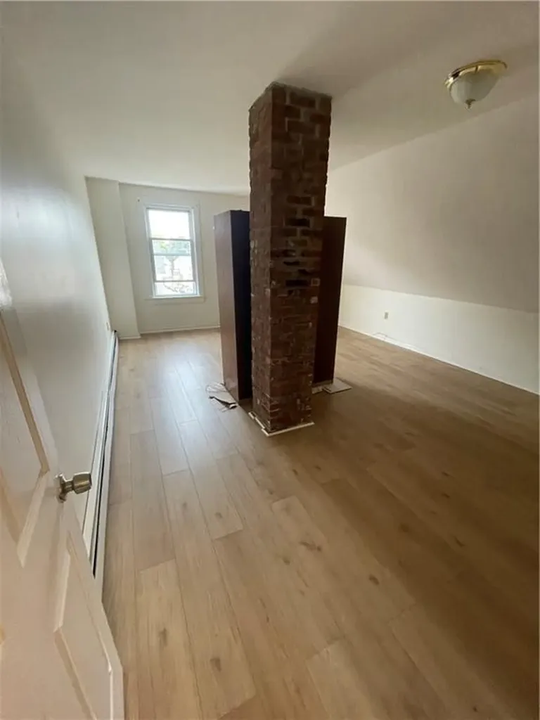 96 Warner Street Newport RI 02840