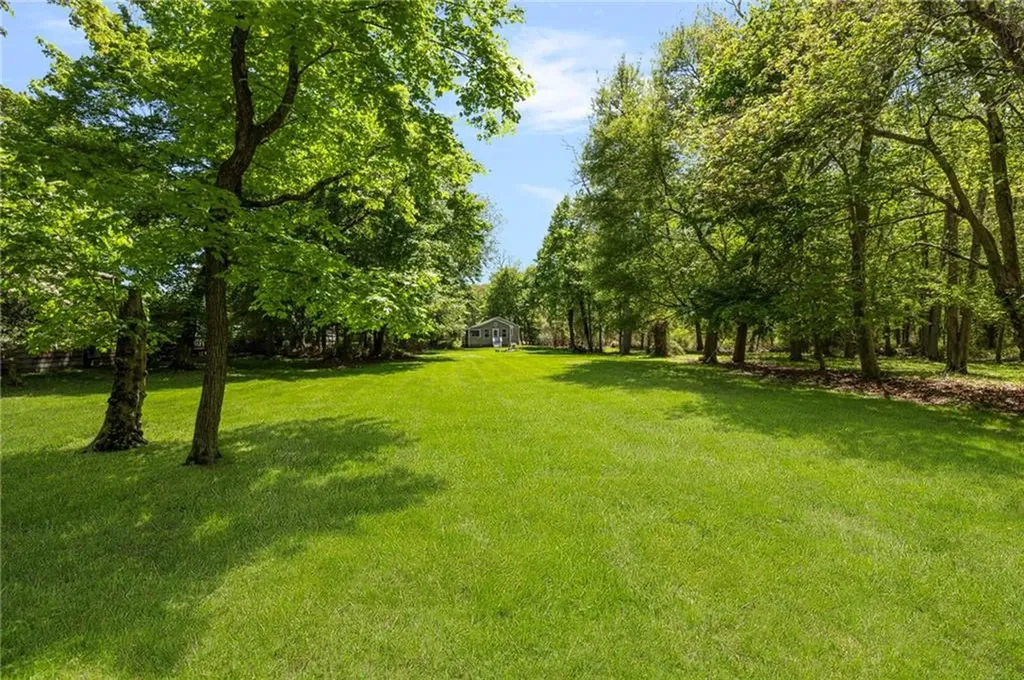 10 Summer Street Jamestown RI 02835