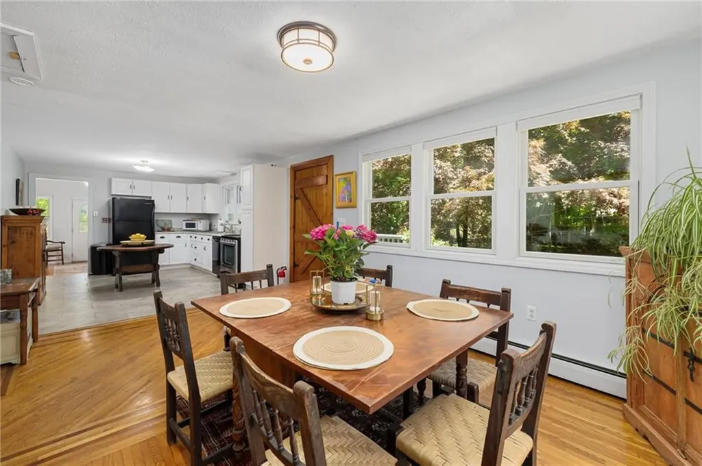 10 Summer Street Jamestown RI 02835