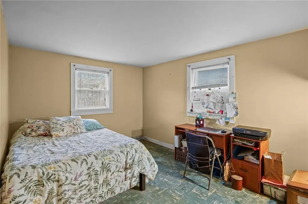 44 Capron Drive Warwick RI 02886