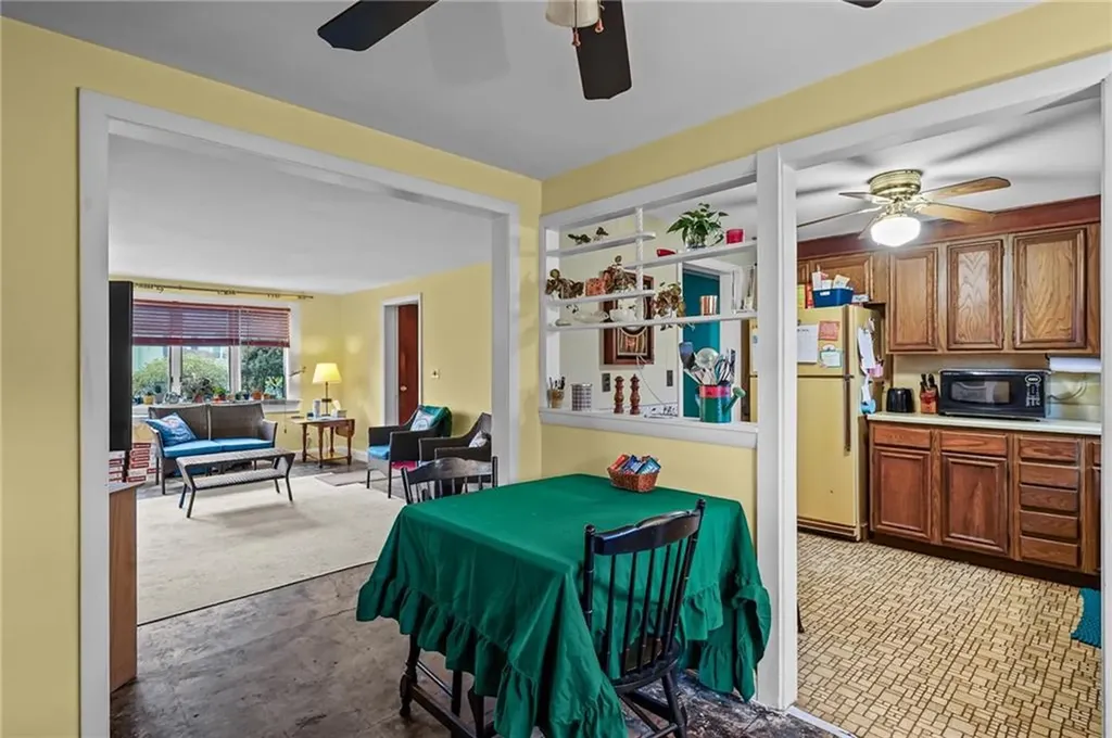 44 Capron Drive Warwick RI 02886