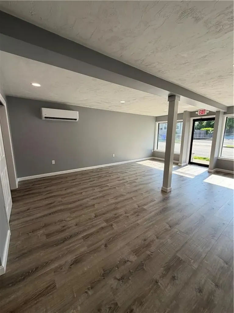 158 Roger Williams Avenue East Providence RI 02916