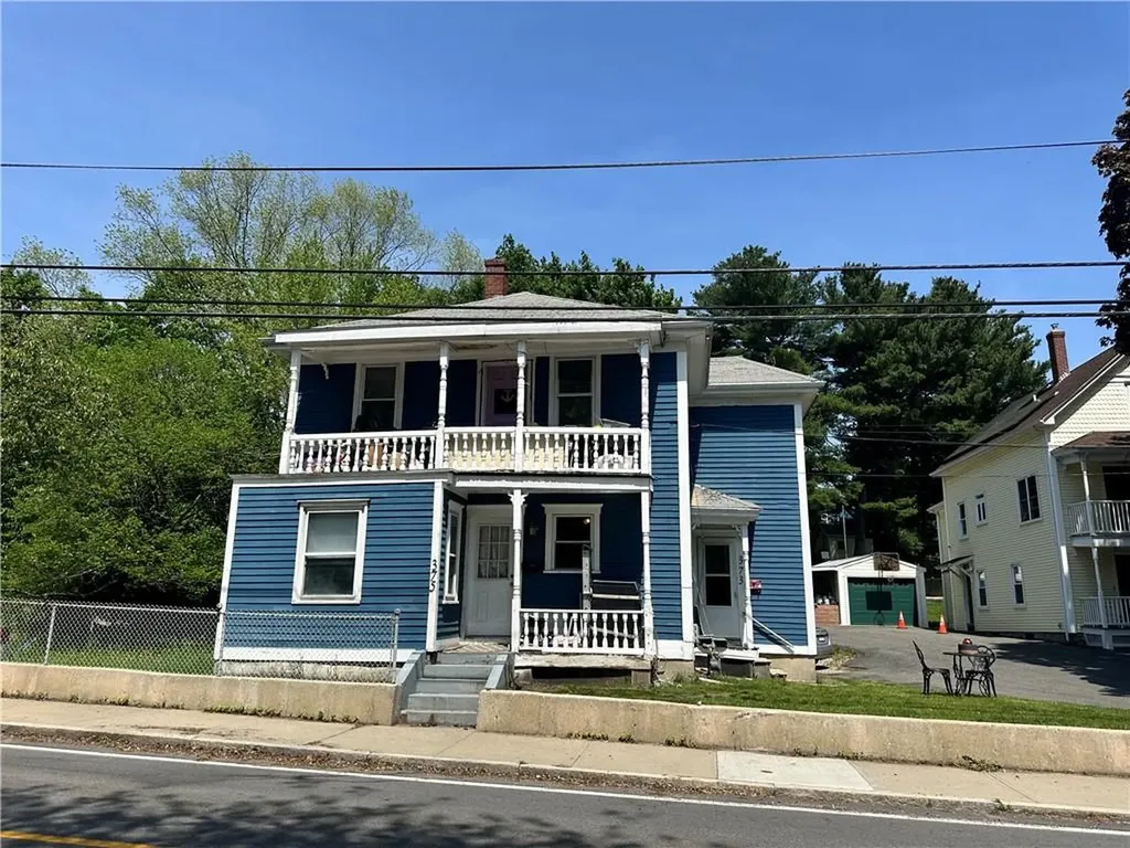 375 373 Old River Road Lincoln RI 02838