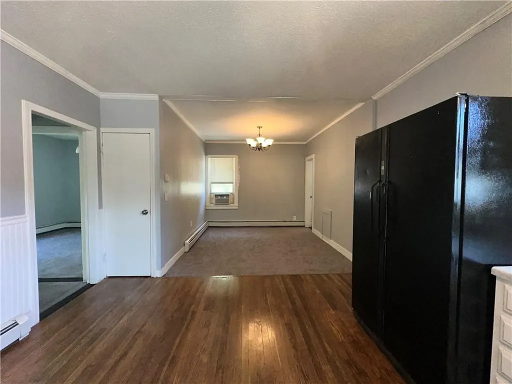 375 373 Old River Road Lincoln RI 02838