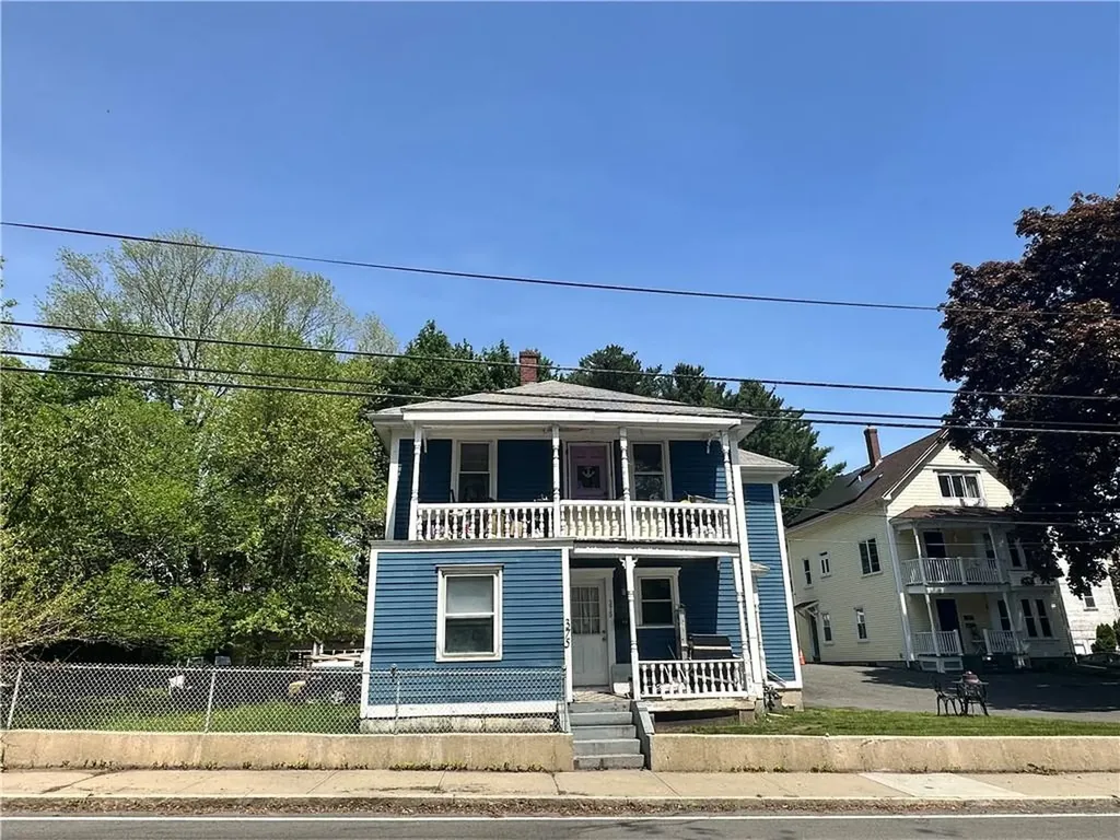 375 373 Old River Road Lincoln RI 02838