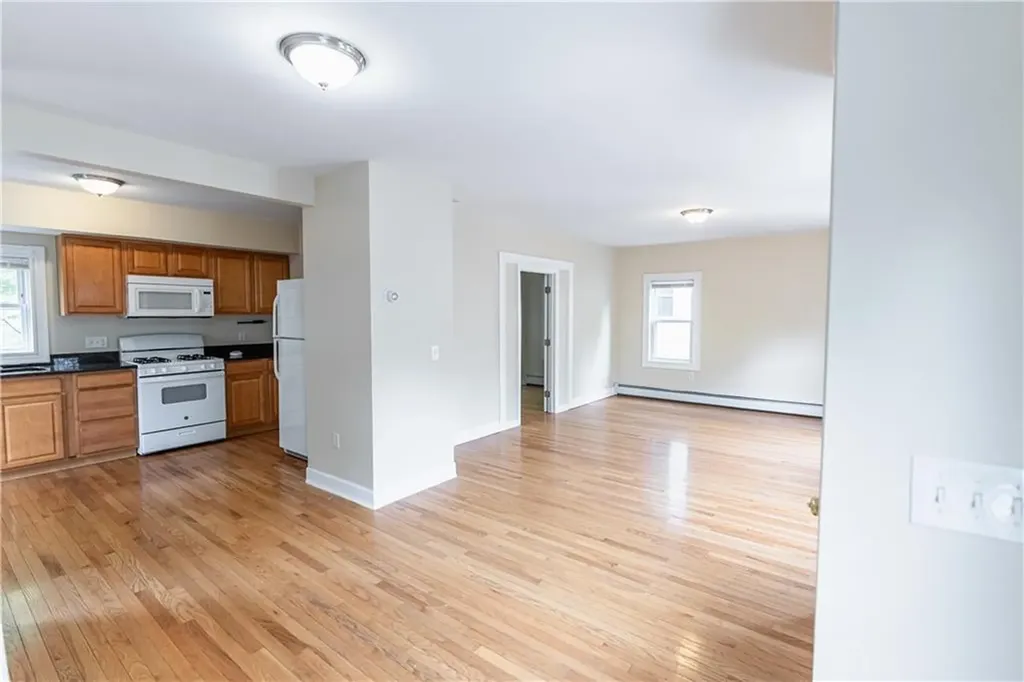 690 Academy Avenue Providence RI 02908