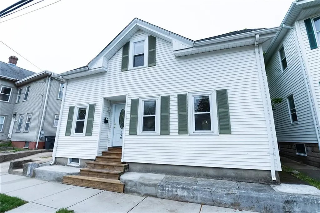 690 Academy Avenue Providence RI 02908