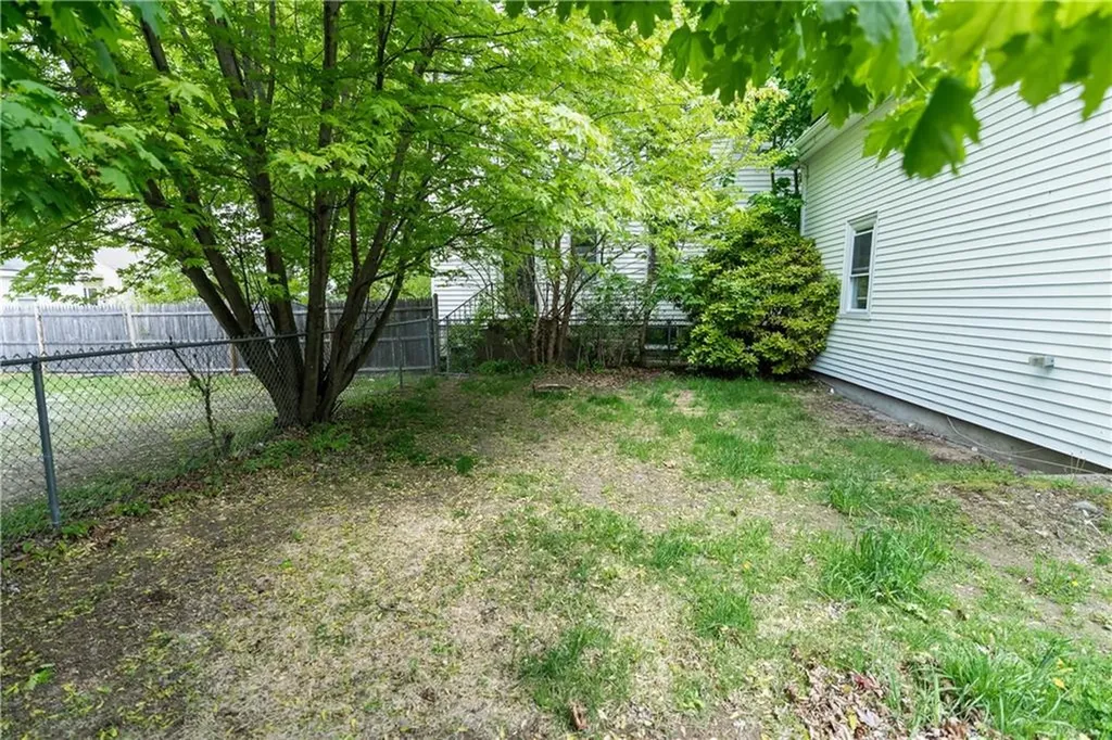 690 Academy Avenue Providence RI 02908