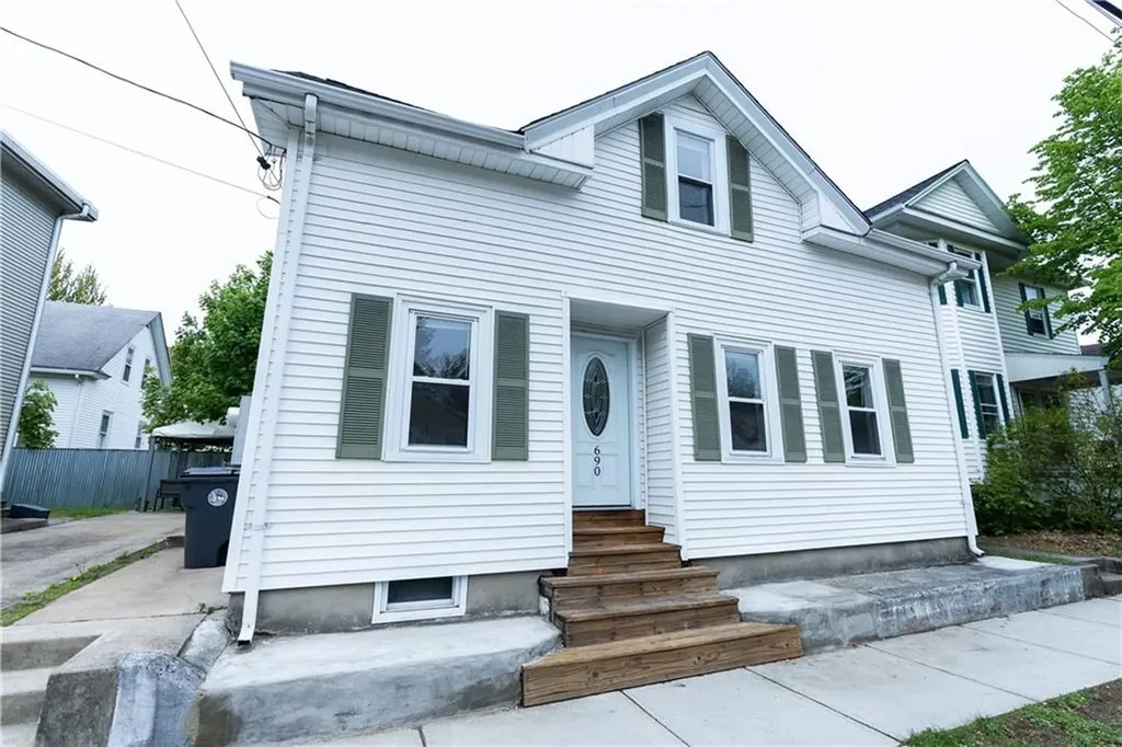 690 Academy Avenue Providence RI 02908